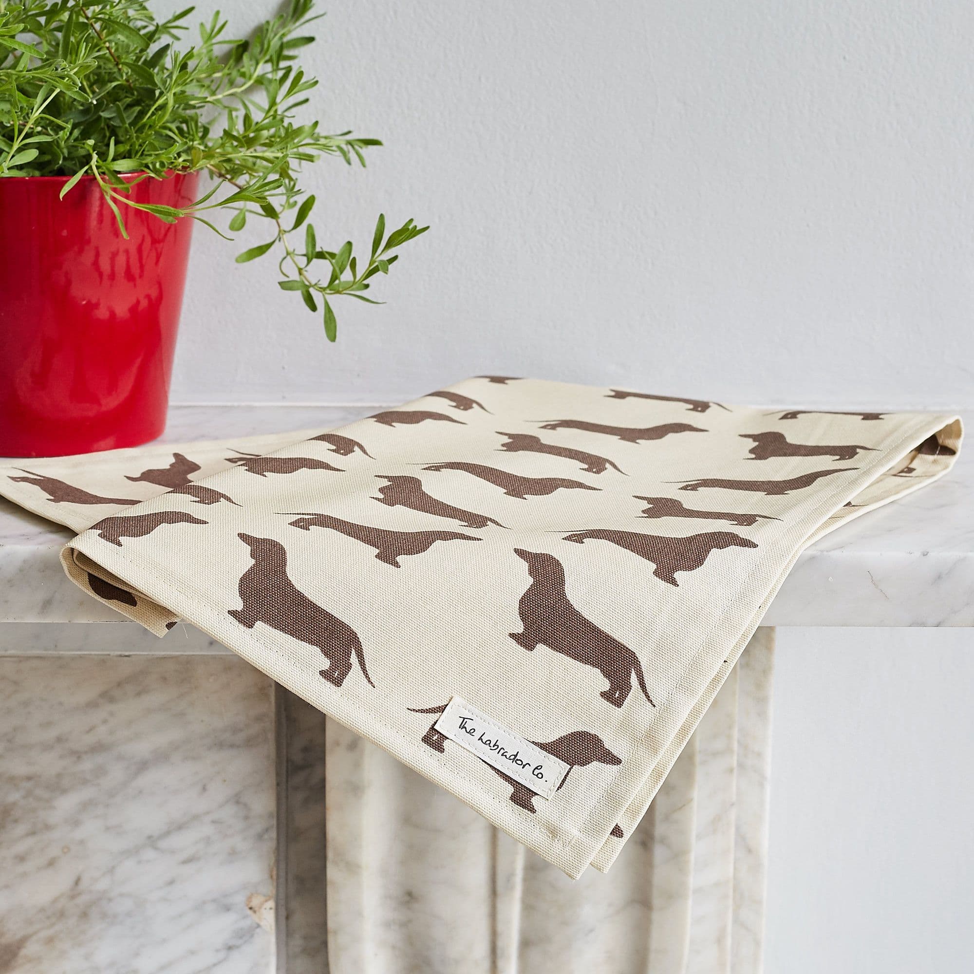 The Labrador Company Dog Print Tea Towel - Brown Dachshund