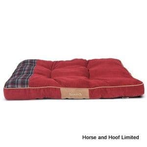 Scruffs Highland Red Dog Mattress 99 x 70cm