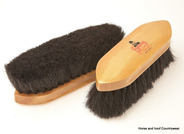 Vale Brothers Equerry Wooden Dandy Brush - Horse Hair